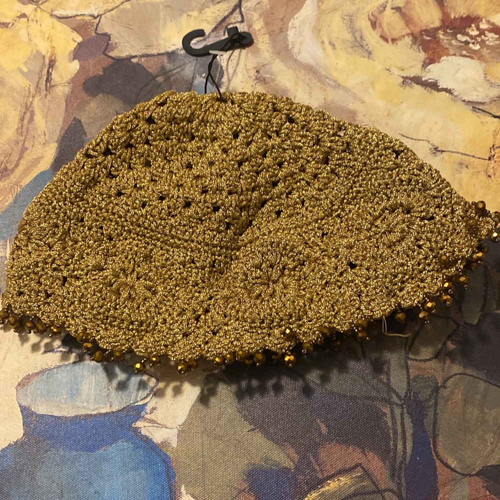 Zara small head friendly only hat doesn’t stretch